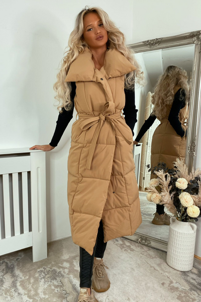 Beige Esstential padded gilet