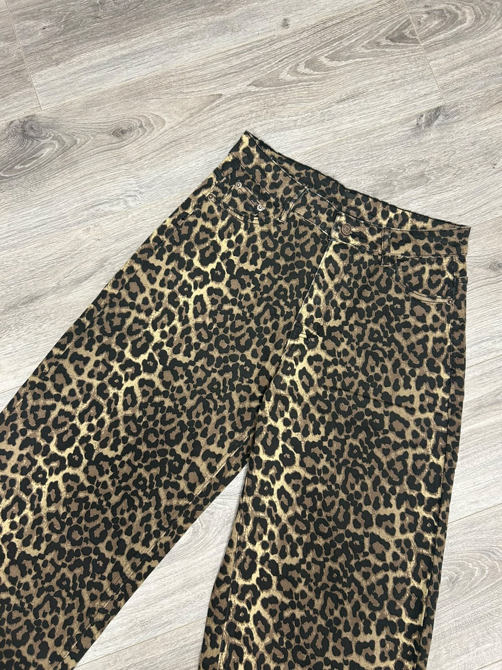 Leopard Print Barrel Leg Jeans